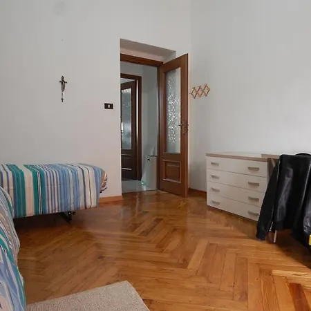 Sara Apartment *